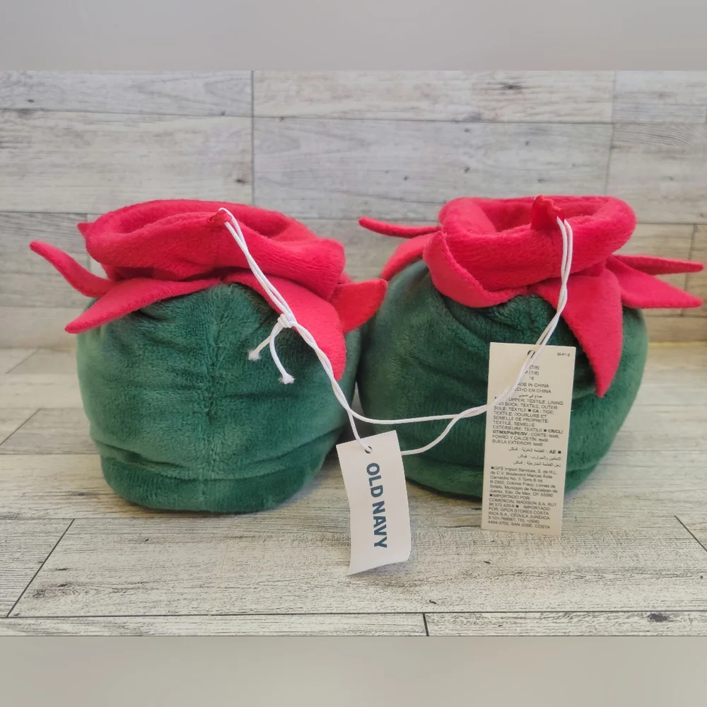🖤 LAST ONE OLD NAVY Kids Sz Small 7 - 8  Christmas Elf Slippers Red & Green NWT